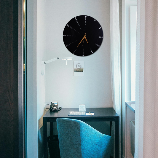 STYLO Design Elegant Metal Analog Wall Clock