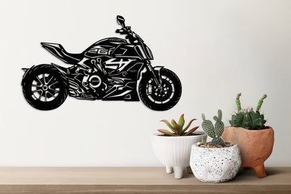 Ducati Diavel Metal Wall Hanging Silhouette