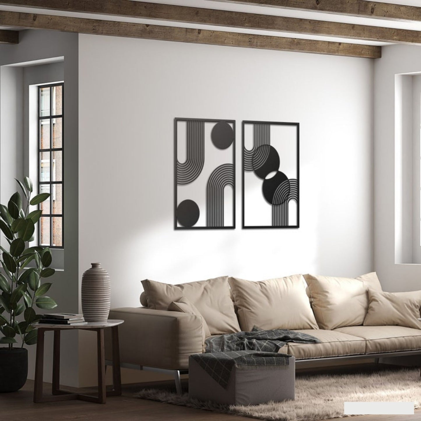 Elegant Metal Wall Hanging